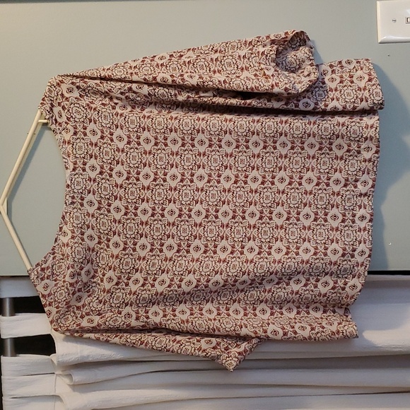 (3 For $20) About a girl Los Angeles top - Picture 4 of 4